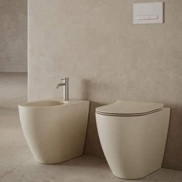 Vas WC Hatria Centrica Back-to-Wall stativ mat